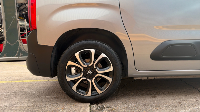 Citroen Berlingo 100kW Flair XTR M 50kWh 5dr Auto Electric Estate